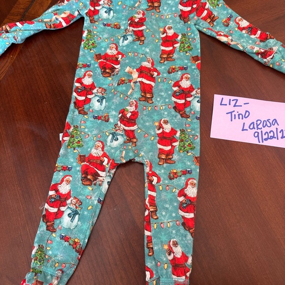 Posh peanut Christmas Footie - Picture 4 of 5